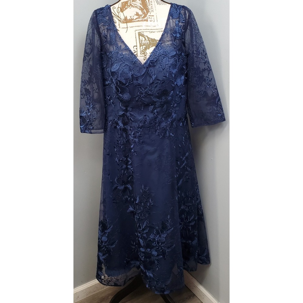 La Femme Midi Dress Womens 12 Blue Floral Embroidered Lace 3/4 Sleeve Back Zip